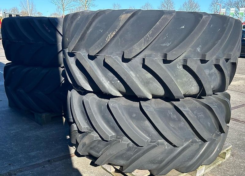 Michelin 620/75R26 MegaXbib op JCB velg 12 gaats