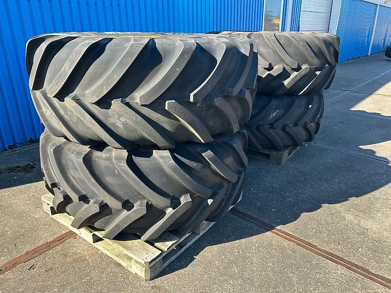 Michelin 620/75R26 MegaXbib op JCB velg 12 gaats