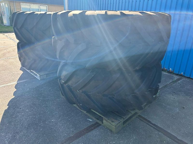 Michelin 620/75R26 MegaXbib op JCB velg 12 gaats