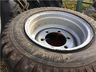 Vredestein 10.0/75-15.3 m. 6 huls fælg