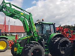 John Deere 6120M