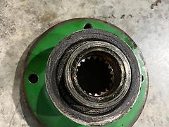 John Deere DRIVE FLANGE (used) - John Deere 6M, 6R, 6020, 6030