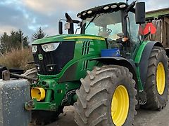 John Deere 6215R
