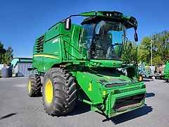 John Deere T 670 i