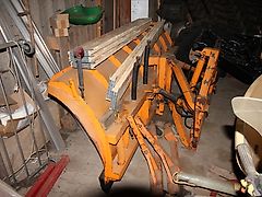 Schneeschieber / Schneepflug