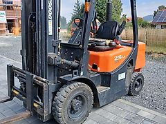 Doosan D25GP 2,5 t Stapler