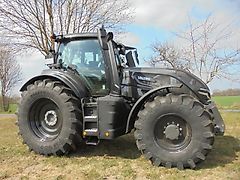 Valtra Q245