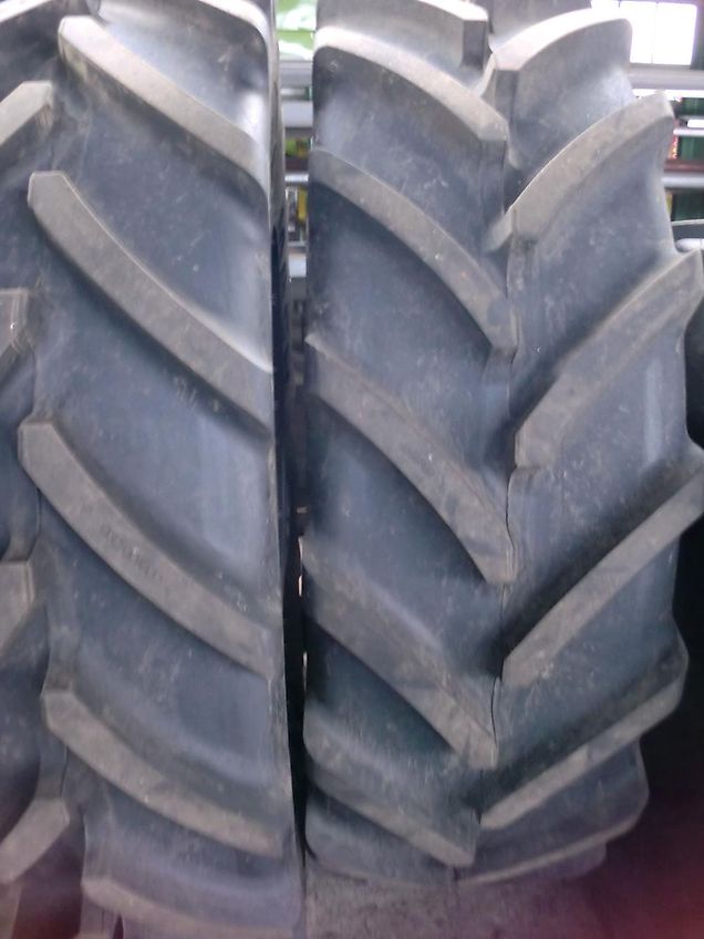 Michelin 650/85R38 Mach X Bib