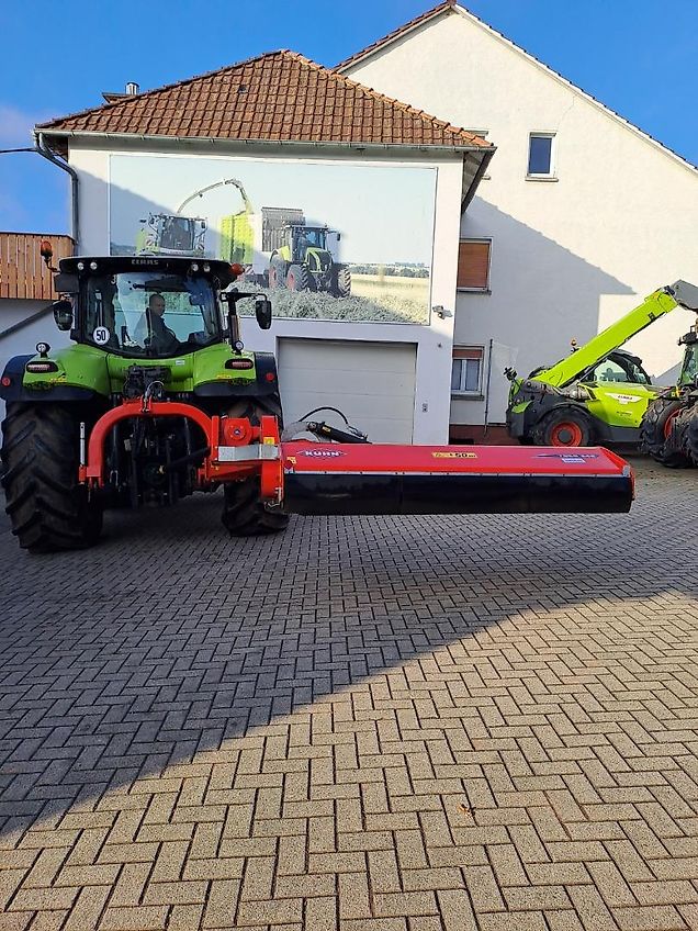 Kuhn TBES 262 - Top Zustand mit doppelseitiger Weitwinkelgelenkwelle
