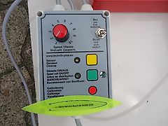 TP Turbo-Jet Super 8-Multi Pneumatikstreuer 300 Liter mit Profisteuerung zur Ausbringung von Mikronährstoffen Turbo Air Pneumatikstreuer 8 reihig 6 Auslässe 4 Reihig 8m Arbeitsbreite 6m Streubreite mit 8 Pralltellern