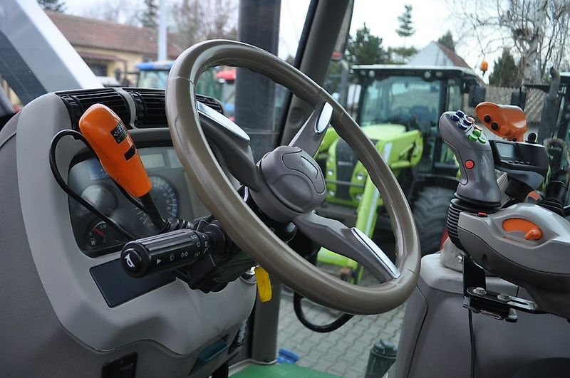 Deutz-Fahr AGROTRON 6160 P + QUICKE Q78