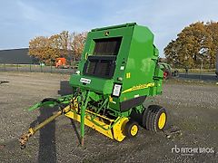 John Deere 592