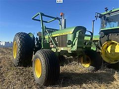John Deere 1020