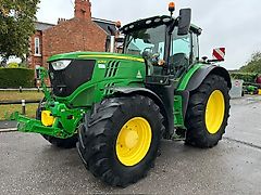 John Deere 6215R
