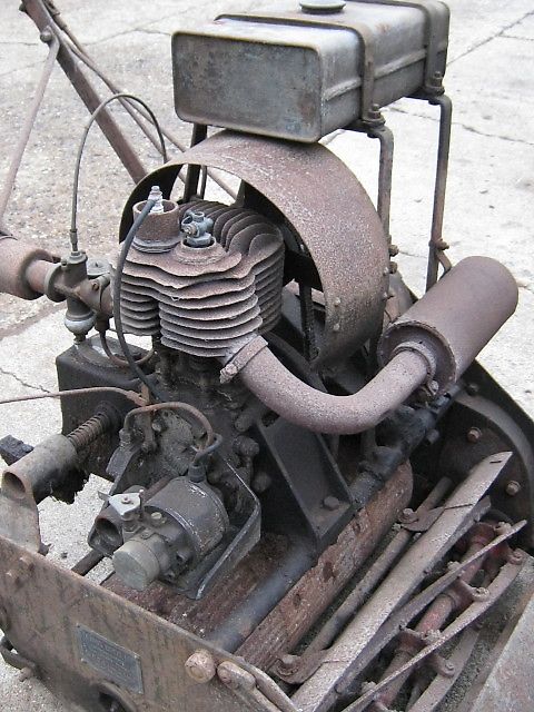 Dennis lawnmower, 24", 1924