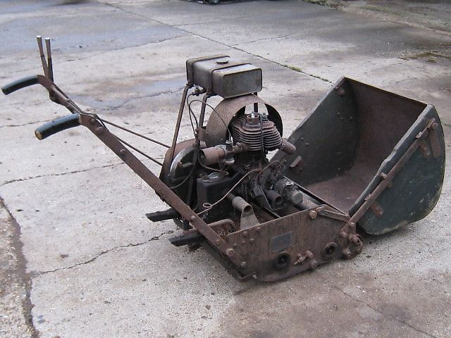 Dennis lawnmower, 24", 1924