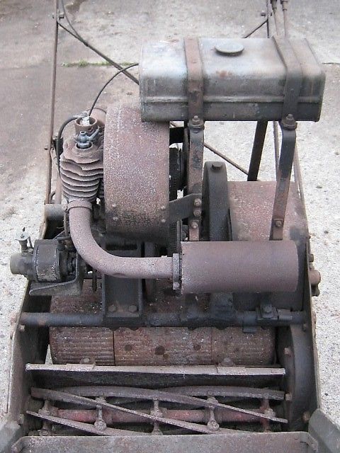 Dennis lawnmower, 24", 1924