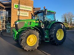 John Deere 6R 195