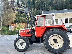 Steyr 8080 mit Frontlader