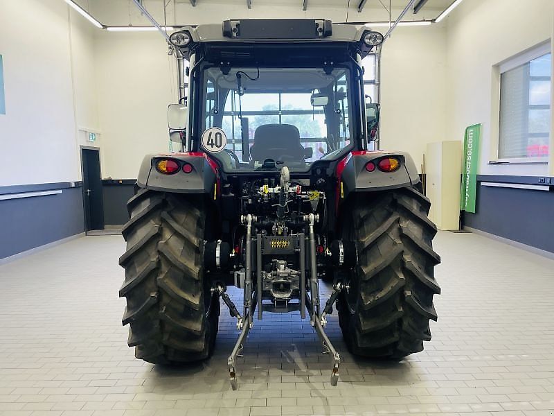 Massey Ferguson 4709 M DYNA-2 ESSENTIAL