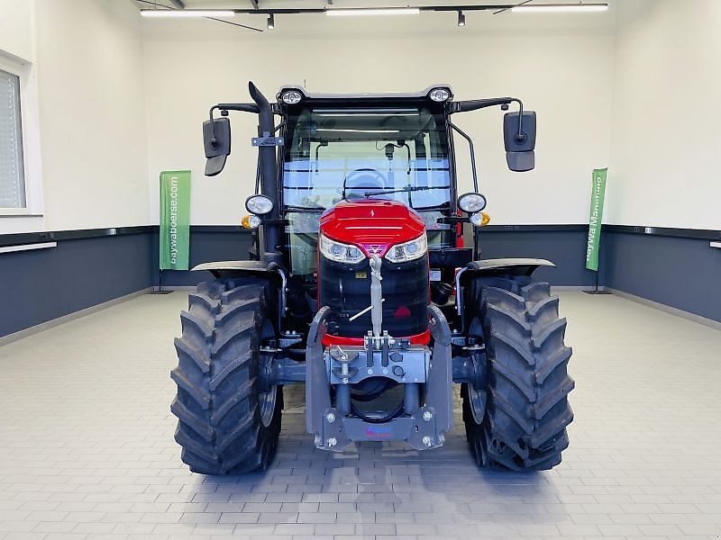 Massey Ferguson 4709 M DYNA-2 ESSENTIAL