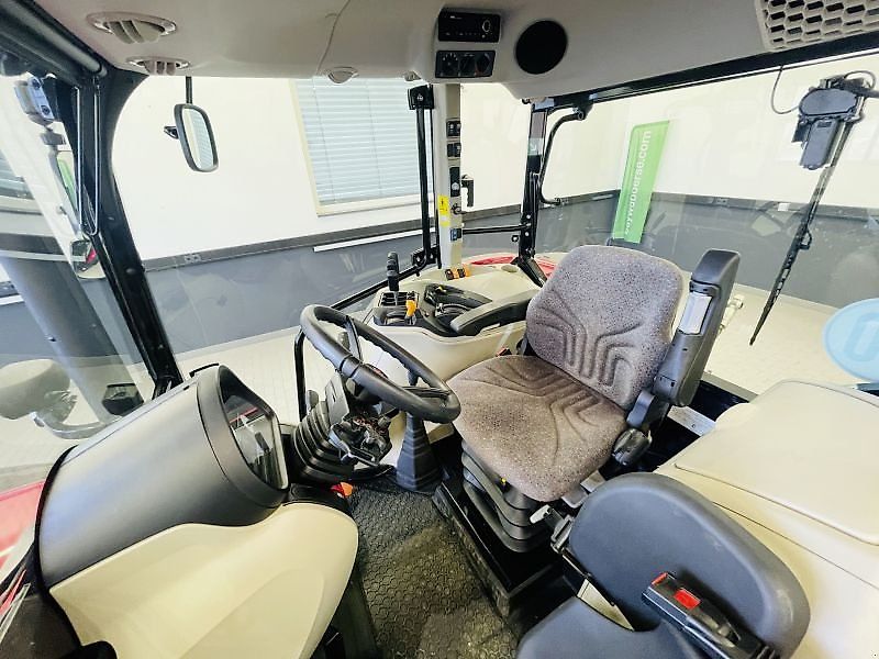 Massey Ferguson 4709 M DYNA-2 ESSENTIAL