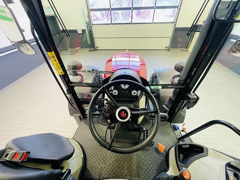 Massey Ferguson 4709 M DYNA-2 ESSENTIAL