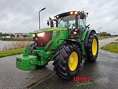 John Deere 6215 R