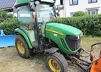 John Deere 3320 John Deere 3320