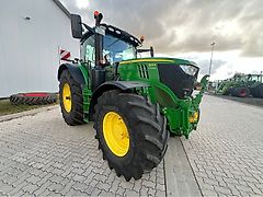 John Deere 6215 R