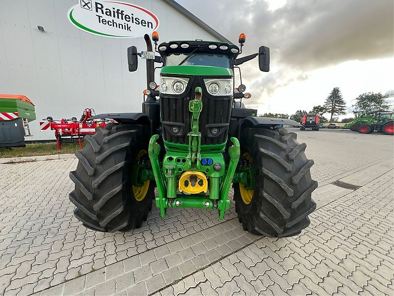 John Deere 6215 R
