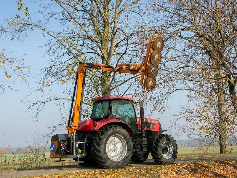 Pronar WWT Auslegemulcher Mulchkopf Astschere Astsäge Mulcher