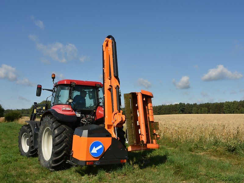 Pronar WWT Auslegemulcher Mulchkopf Astschere Astsäge Mulcher