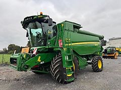 John Deere T660