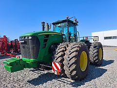 John Deere 9530