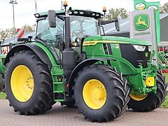 John Deere 6R 215 TRAKTOR