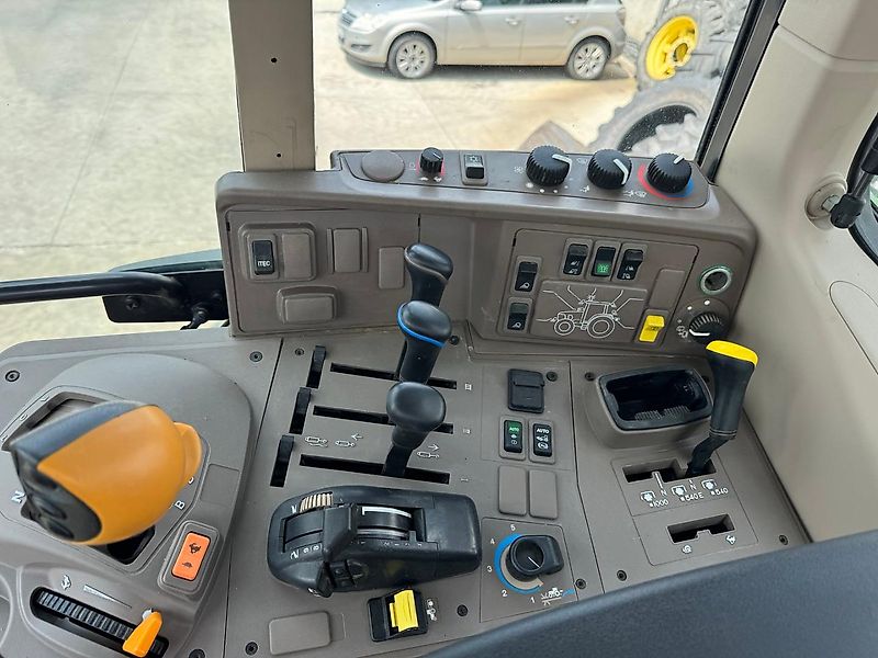 John Deere John Deere 6175M