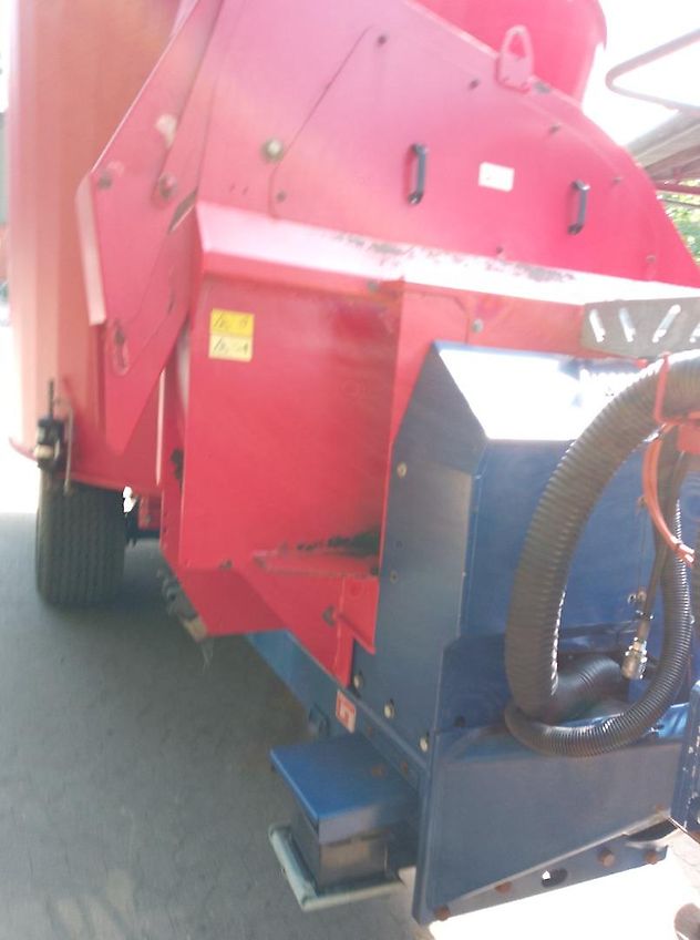 Siloking Trailedline Compact 12 mit Strohgebläse