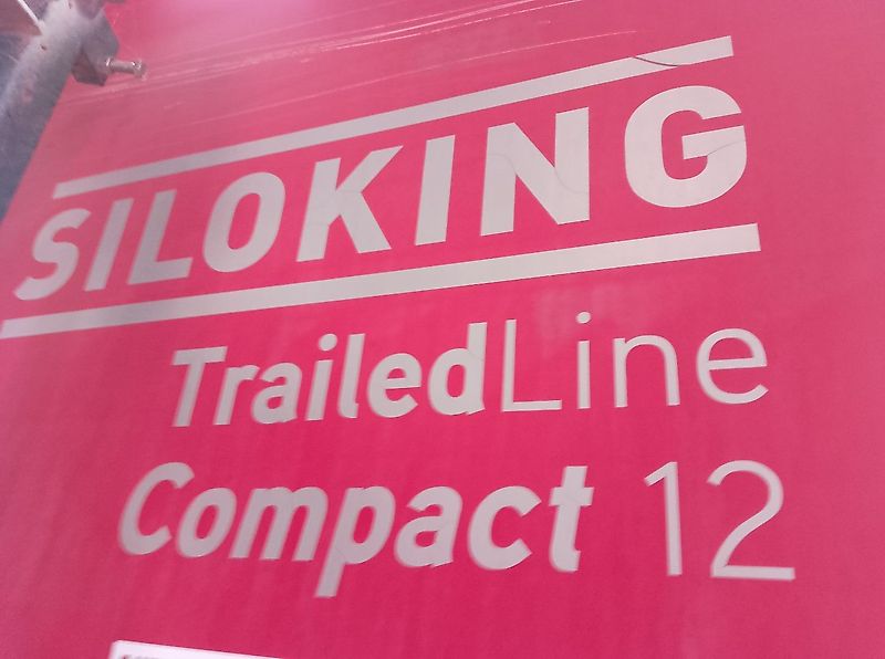 Siloking Trailedline Compact 12 mit Strohgebläse