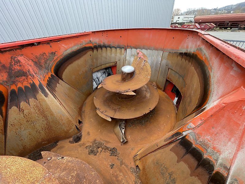 Kuhn SPW 19