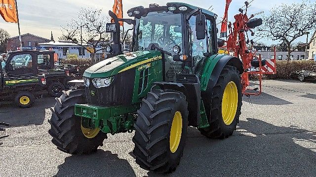 John Deere JD 6120M