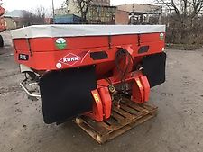 Kuhn KUHN AXIS 30.1 fertilizer spreader