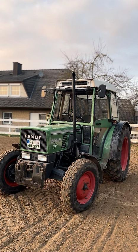 Fendt 250 S