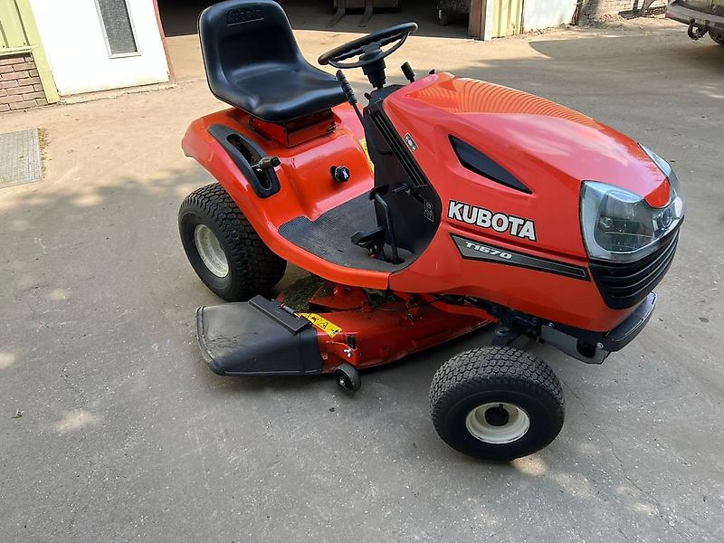 Kubota T1670