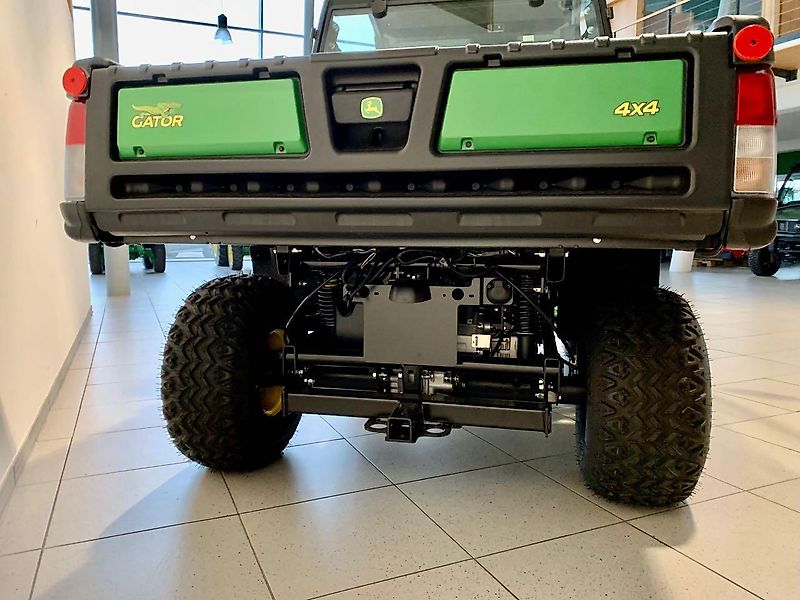 John Deere Gator HPX 815E
