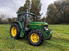 John Deere 6610