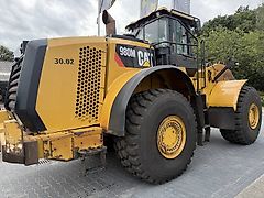 Caterpillar 980M shovel + Bak