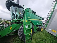 John Deere W650