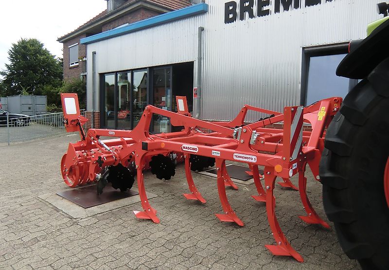 Maschio TERREMOTO 3-300 mit Dachringwalze