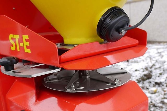 Adler ST-E Streuer Traktor Radlader Pick-up Lehner NEU